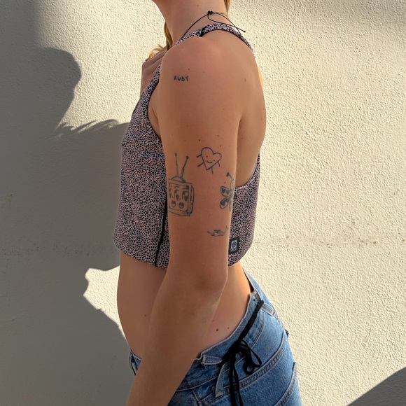 JOLYN TOP - Picture 3 of 4